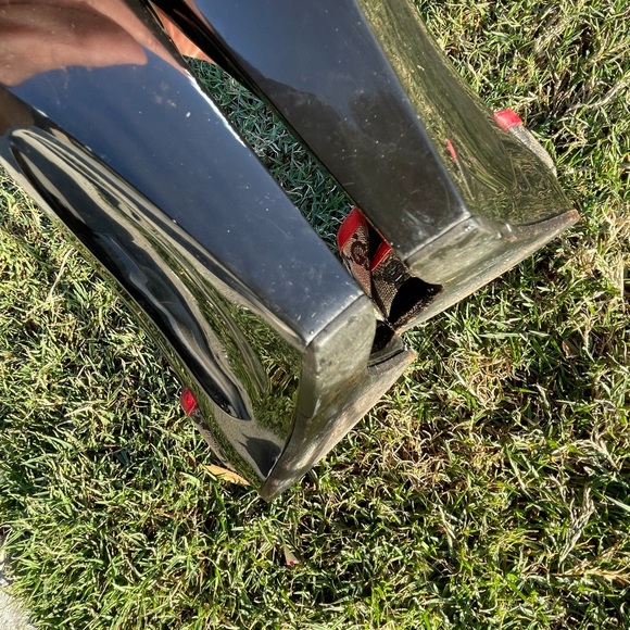 Gucci Women's Black and Brown Mules with Red Trim - Picture 5 of 9